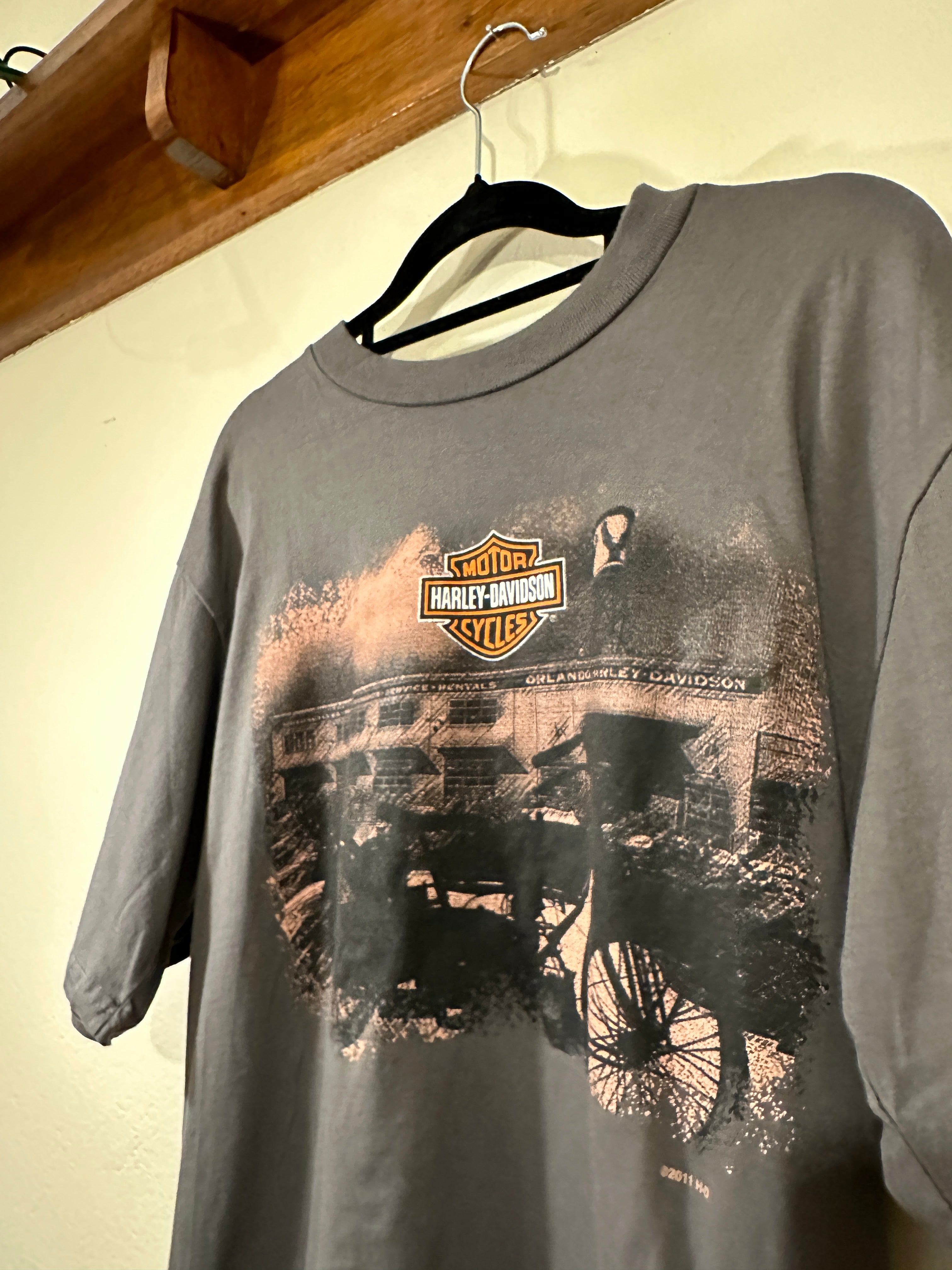 Harley-Davidson Motorbikes Tee Orlando Harley-Davidson (Reclaimed) Men's L